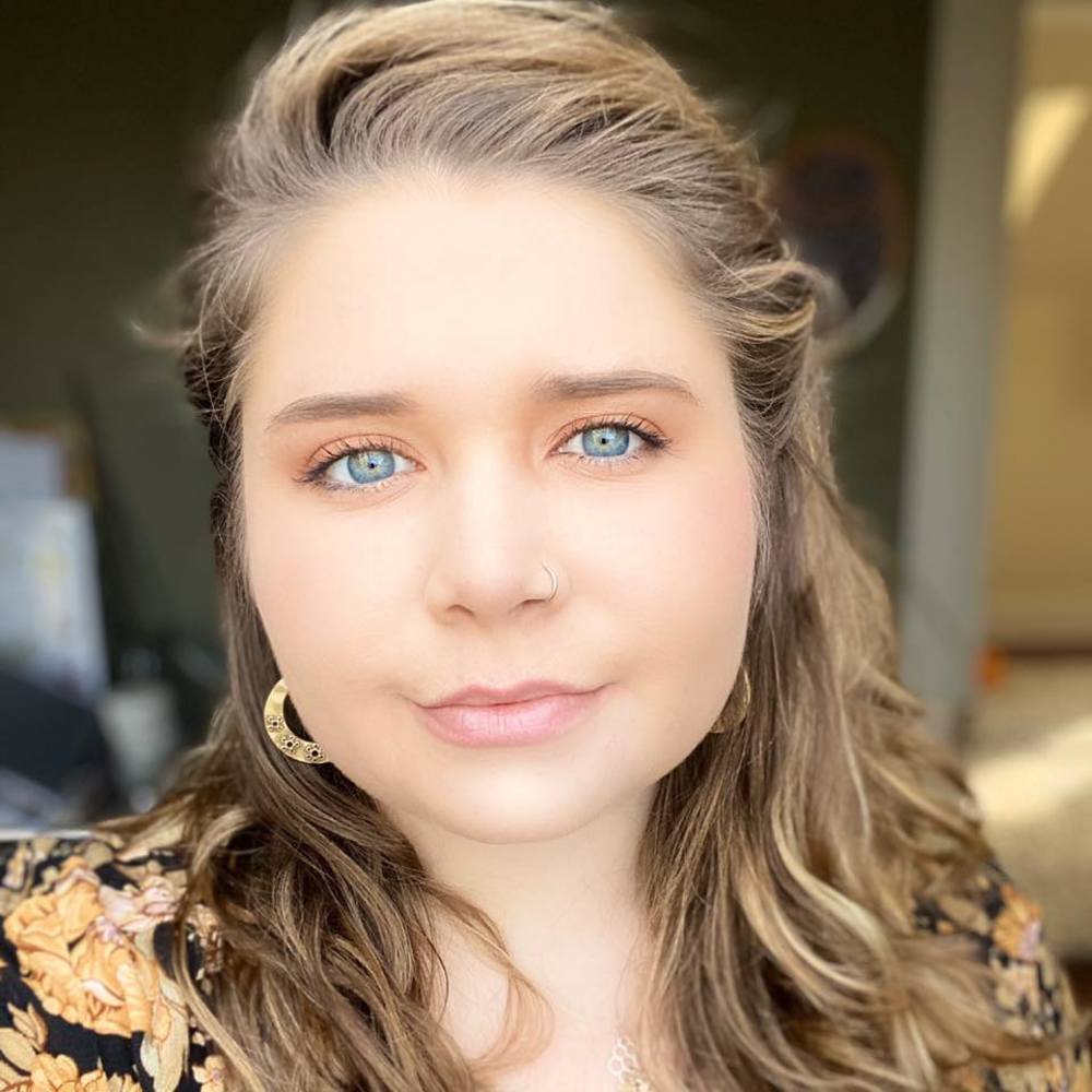 Meet your Posher, Brooke